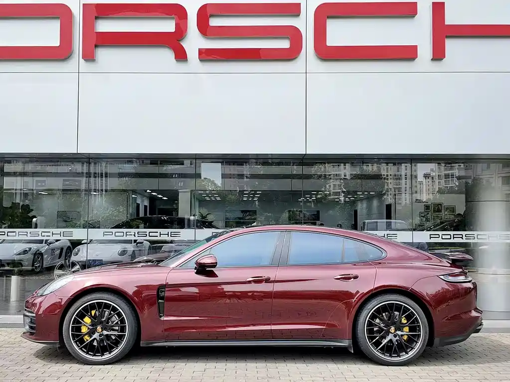 Porsche Panamera — миниатюра 2