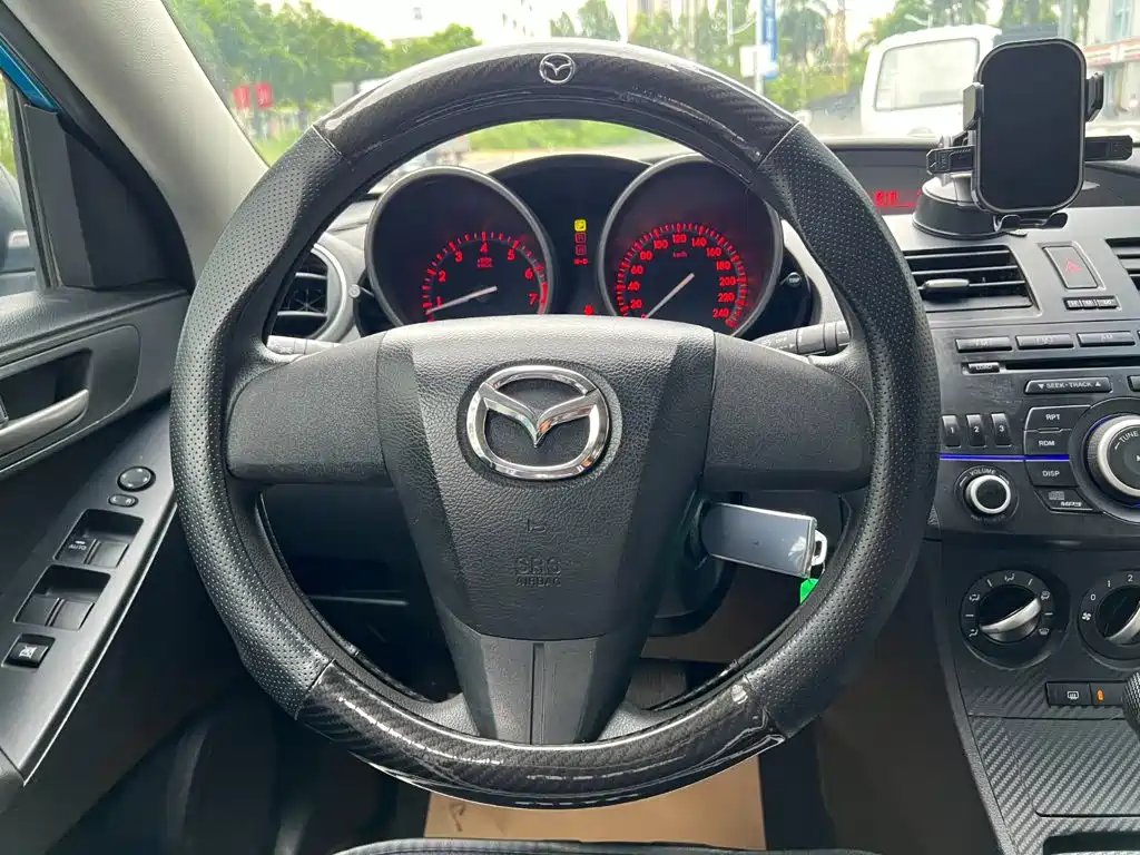 Mazda 3 Xingcheng — миниатюра 9