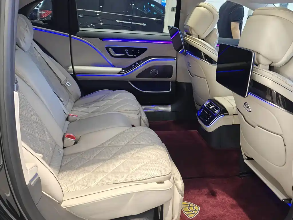 Mercedes-Benz S-Class — миниатюра 8