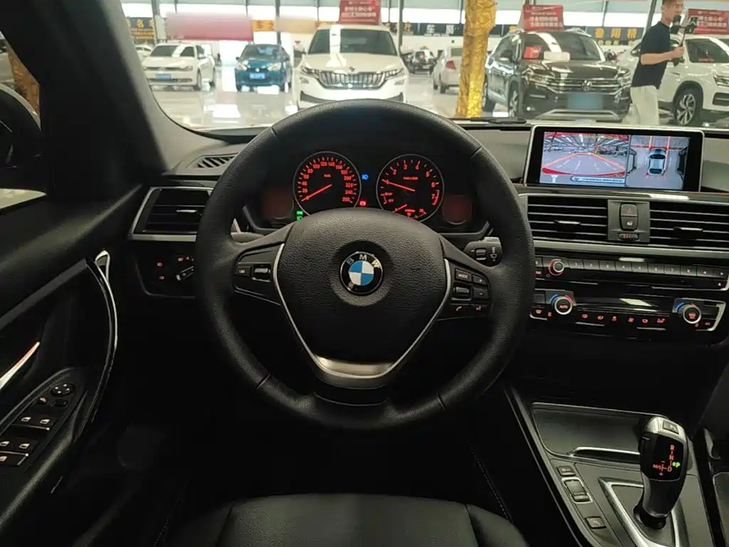 BMW 3 Series — миниатюра 11