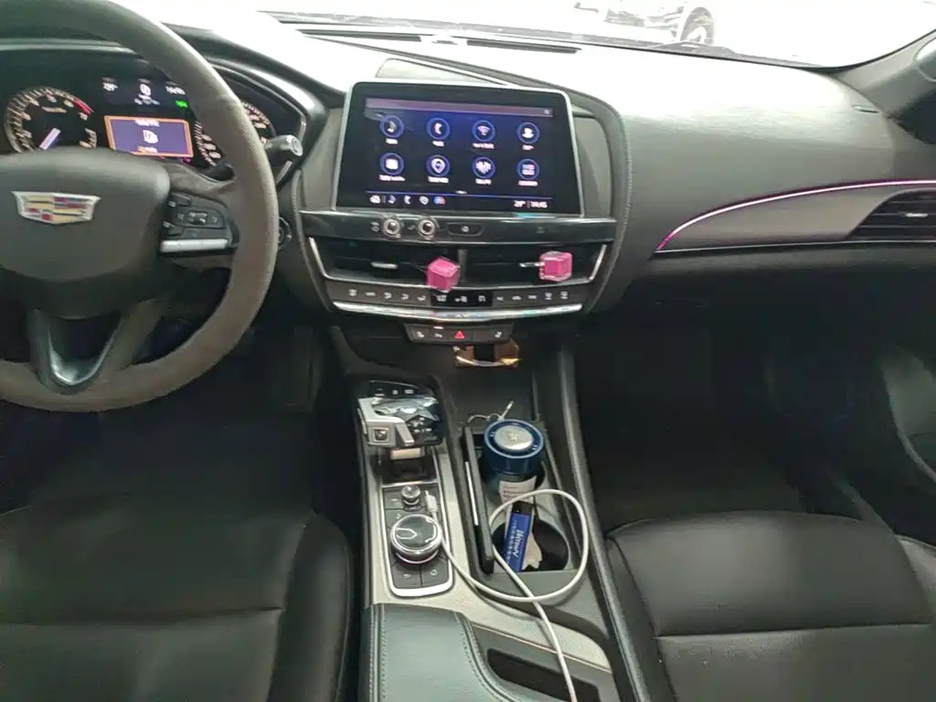 Cadillac CT5 — миниатюра 13