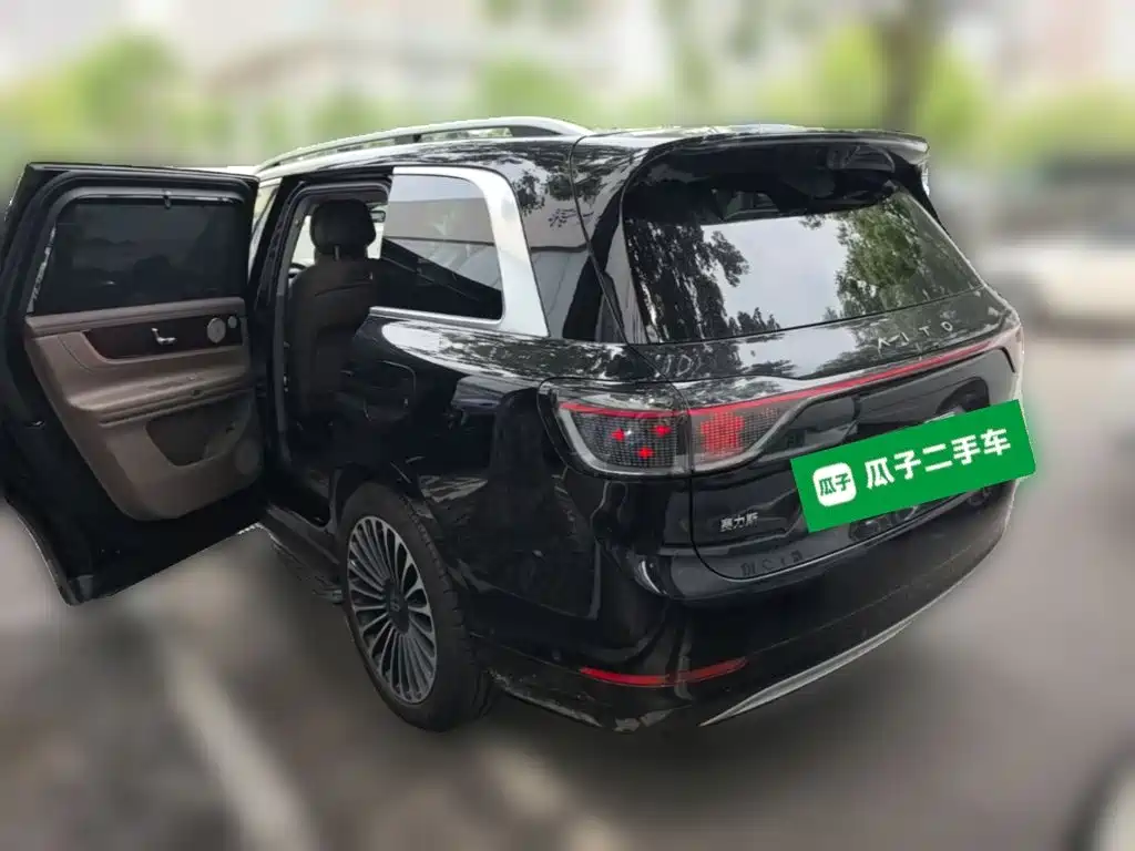 Aito M9 2025 Ultra 100kWh 5 мест (192 )
