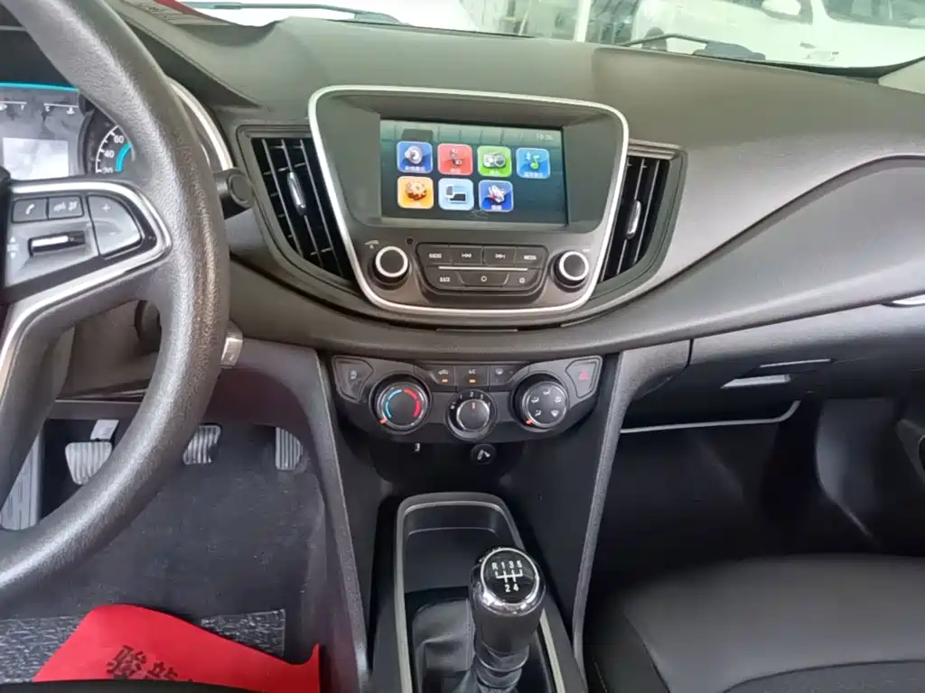 Chevrolet Cavalier — миниатюра 13