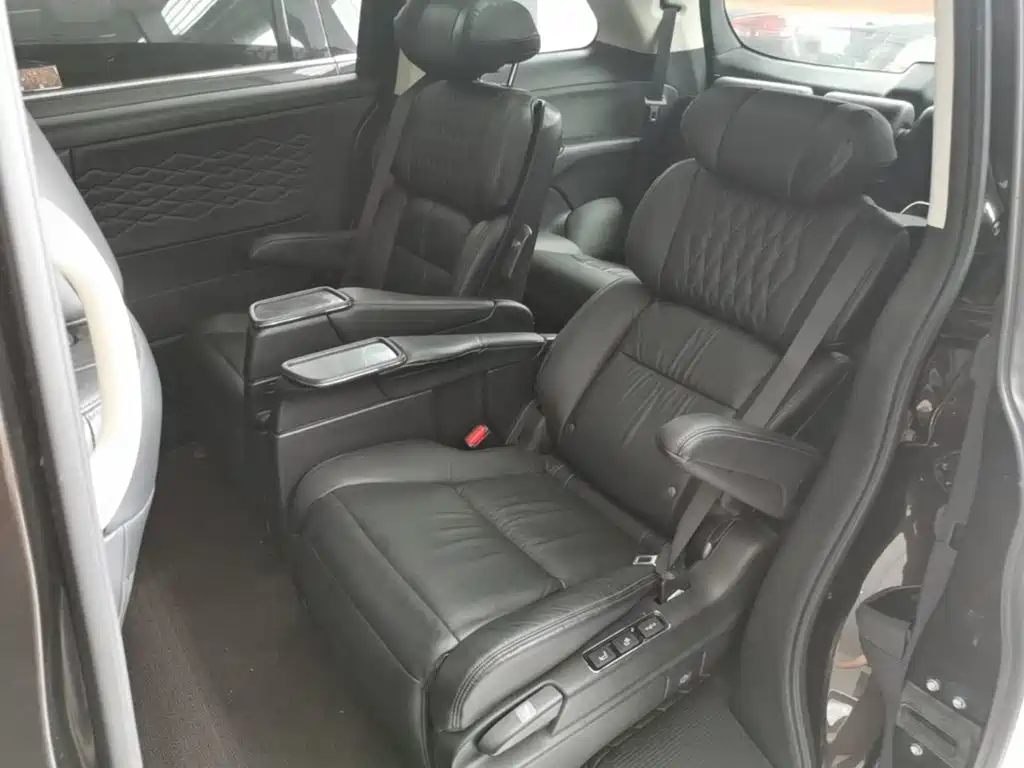 Honda Elysion — миниатюра 17