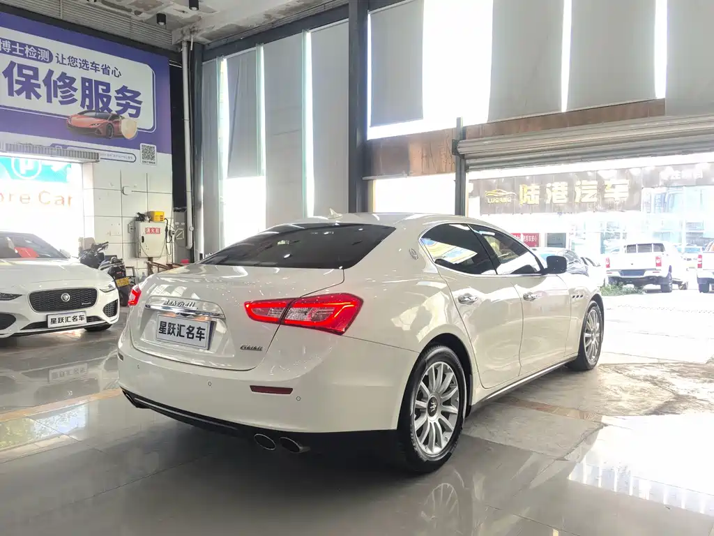 Maserati Ghibli — миниатюра 6