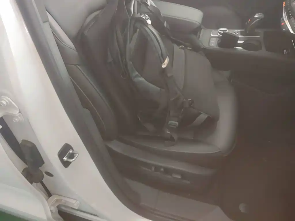 Cadillac XT4 — миниатюра 25