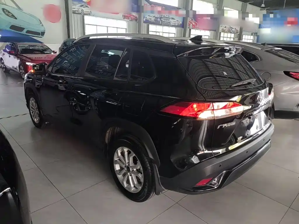 Toyota Frontlander — миниатюра 5