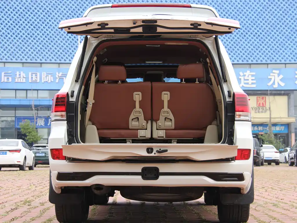 Toyota Land Cruiser — миниатюра 8
