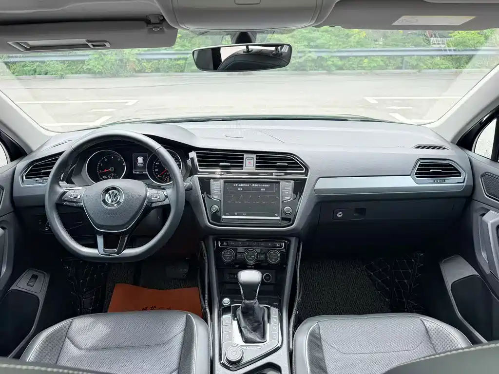 Volkswagen Tiguan L — миниатюра 6