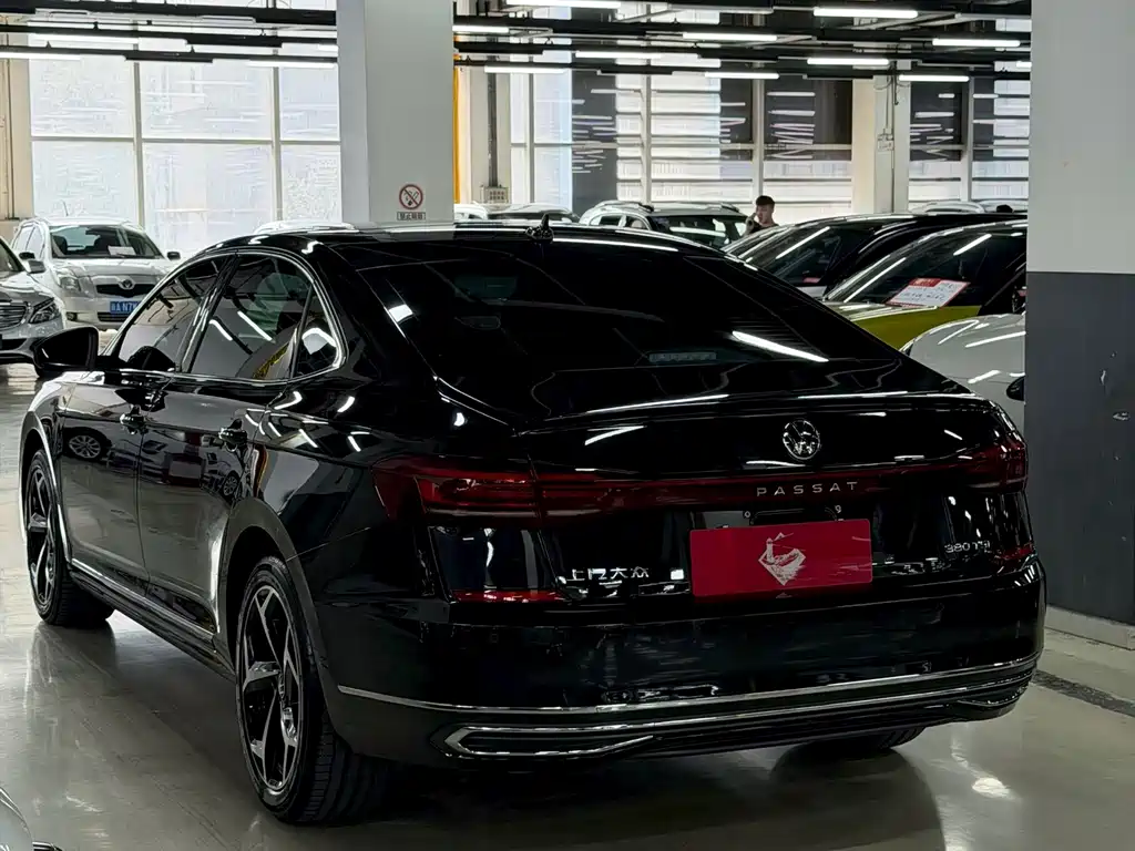 Volkswagen Passat — миниатюра 7