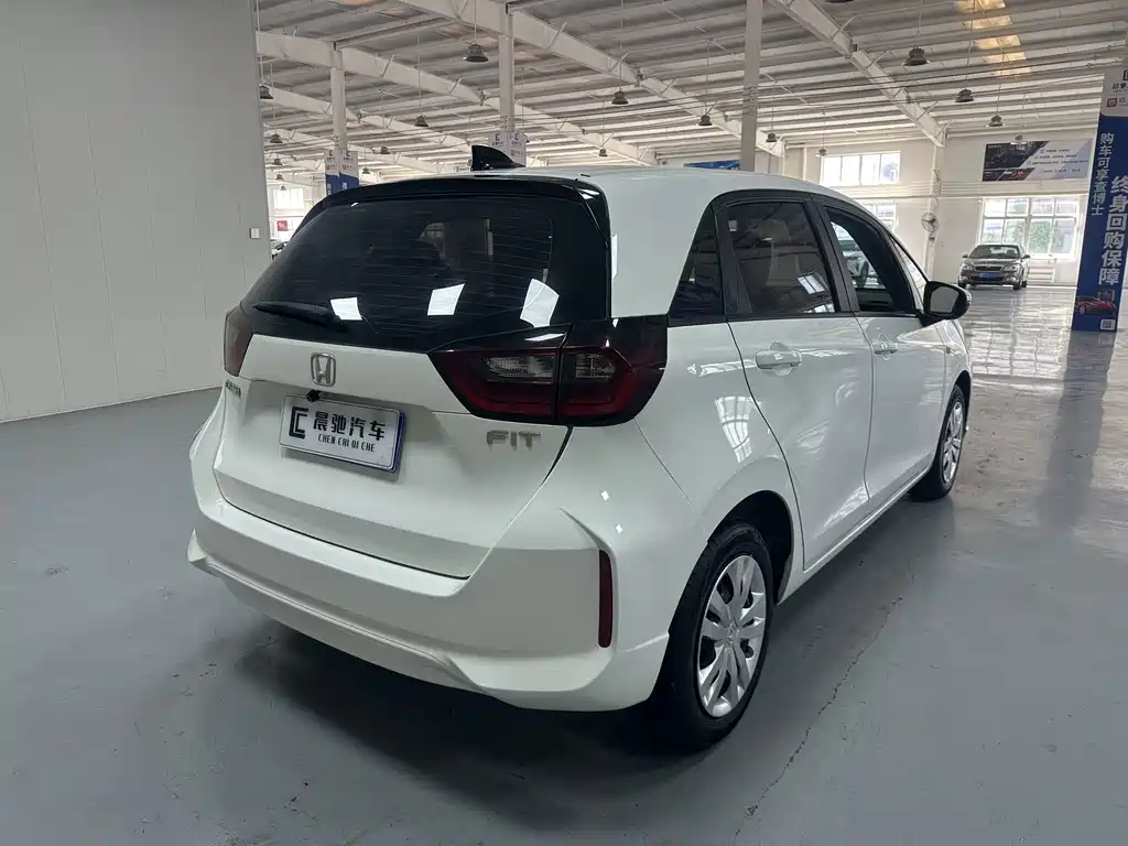 Honda Fit — миниатюра 4