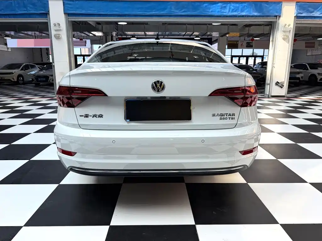 Volkswagen Sagitar — миниатюра 17