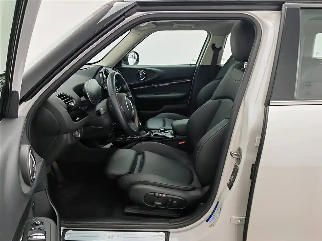 Mini Clubman 2023 1.5T COOPER