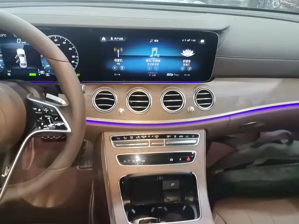 Mercedes-Benz E-Class New Energy — миниатюра 13