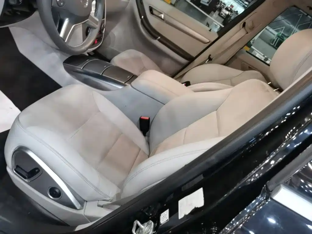 Mercedes-Benz R-Class — миниатюра 15