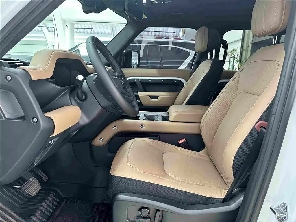 Land Rover Land Rover Defender 2025 110 3.0T P400 X-Dynamic HSE