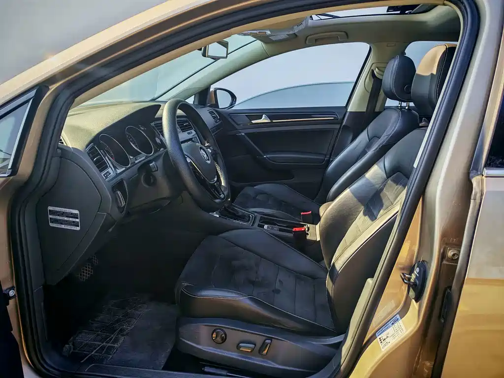 Volkswagen Golf — миниатюра 7
