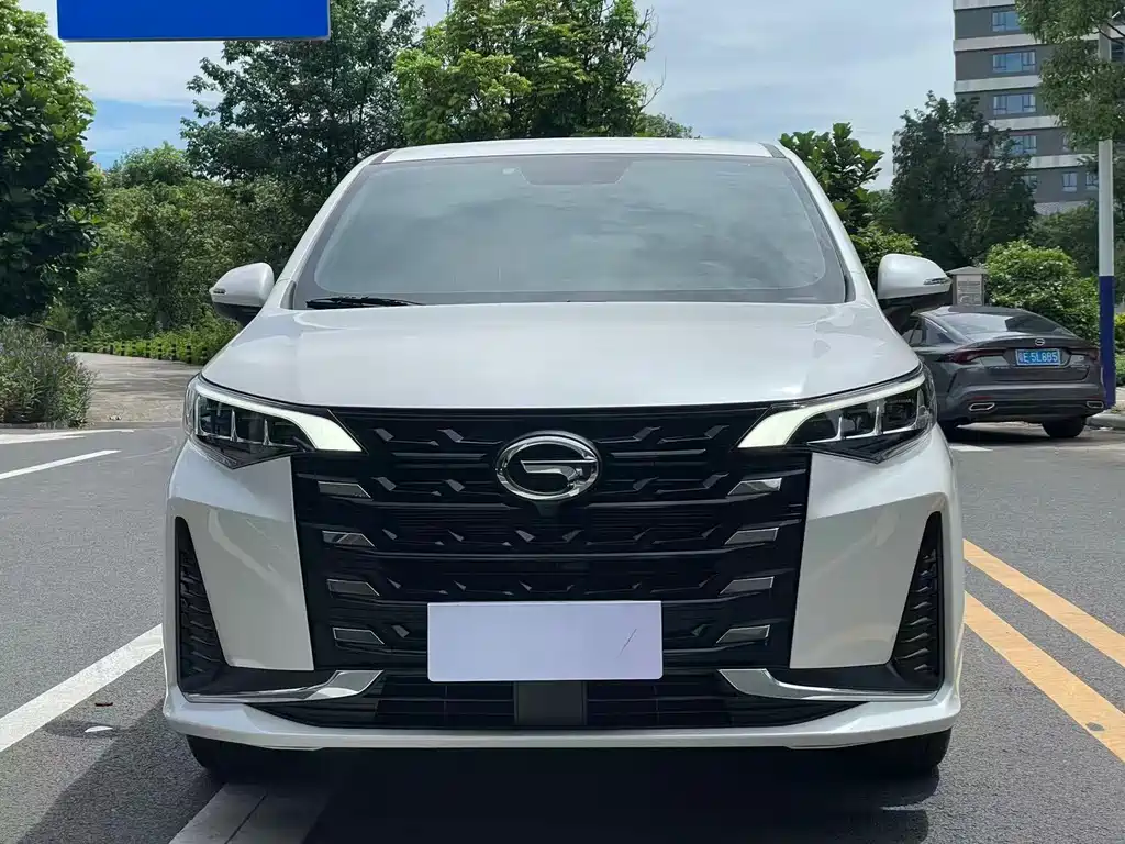 GAC Motor Trumpchi M6 — миниатюра 2