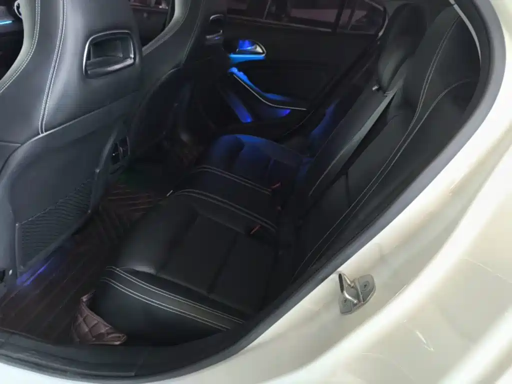 Mercedes-Benz GLA — миниатюра 17