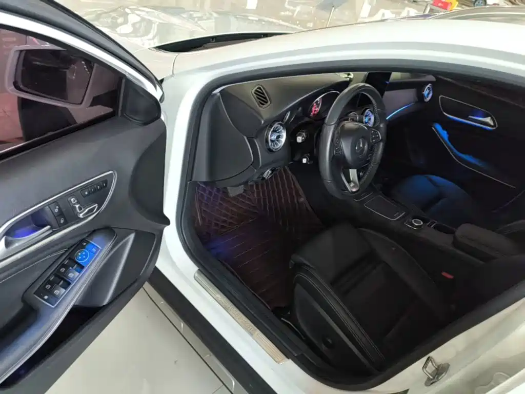 Mercedes-Benz GLA — миниатюра 16
