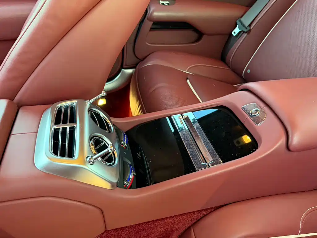 Rolls-Royce Wraith — миниатюра 13