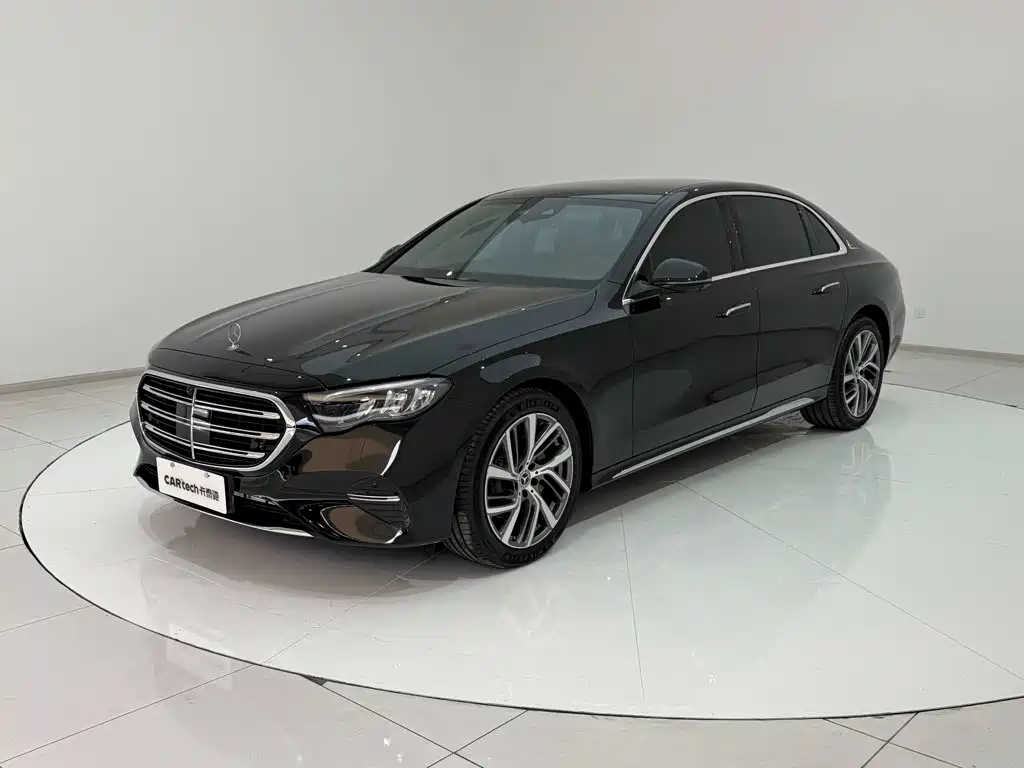 Mercedes-Benz E-Class — миниатюра 21