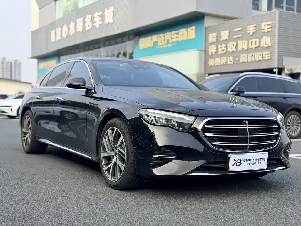 Mercedes-Benz E-Class — миниатюра 3