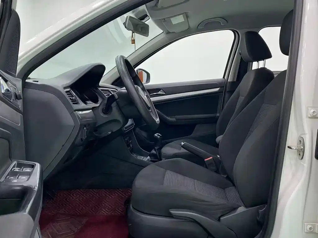 Volkswagen Lavida — миниатюра 4