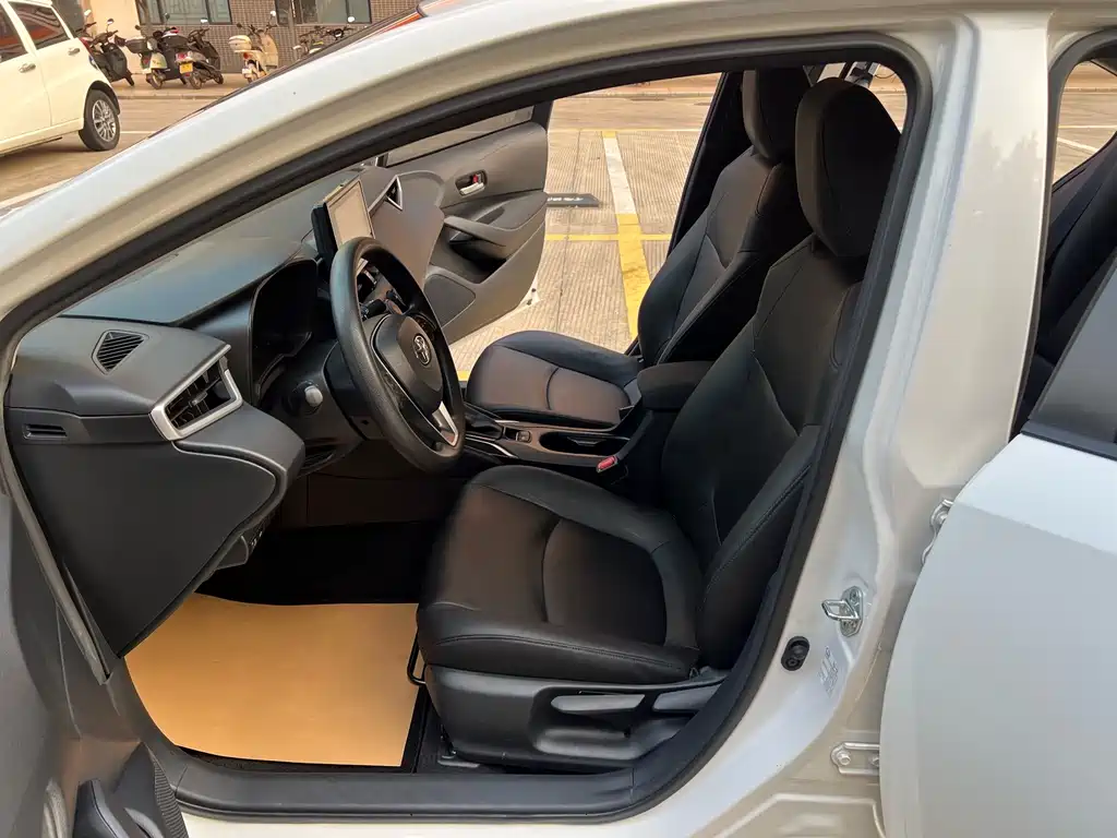 Toyota Corolla — миниатюра 6