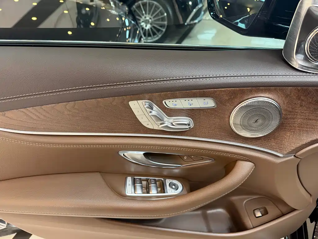 Mercedes-Benz E-Class E 2024 E 300 L Fashion