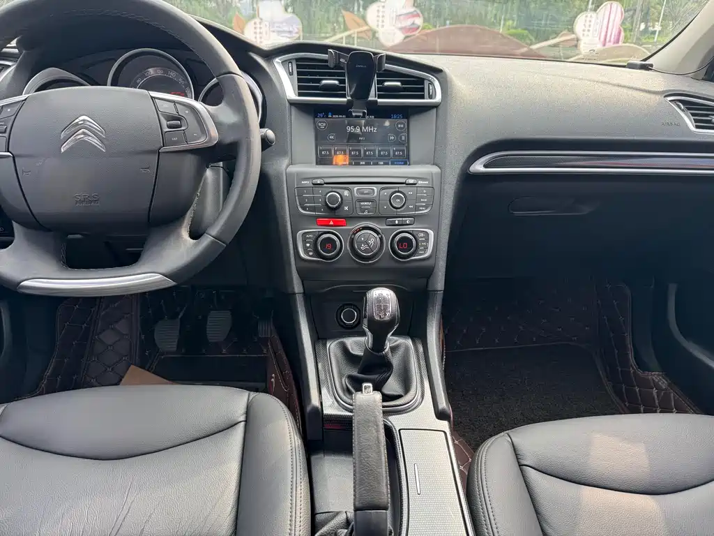 Citroen C4L — миниатюра 17