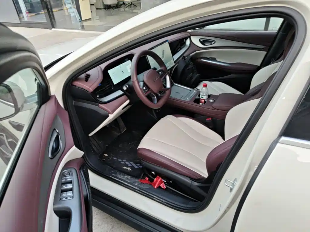 BYD Seal 07 DM-i — миниатюра 16