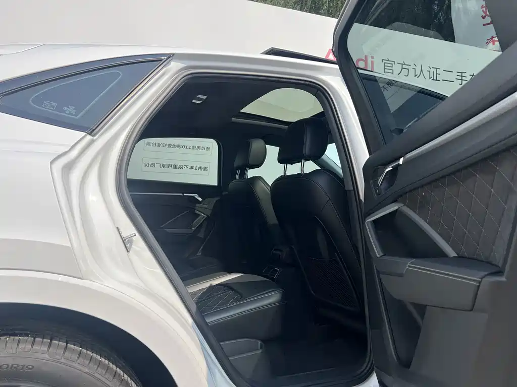 Audi Q3 Sportback — миниатюра 10