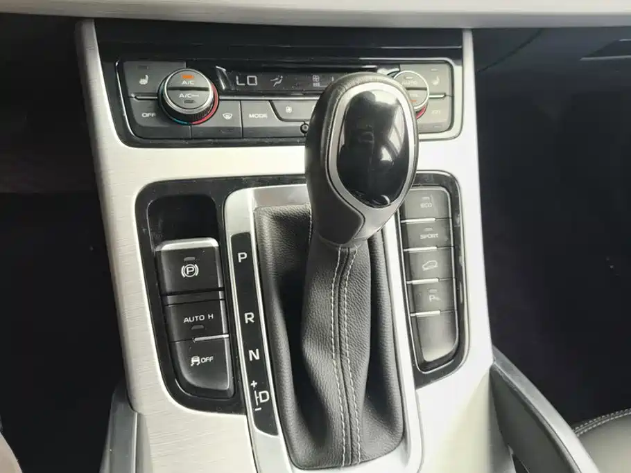 Geely Boyue — миниатюра 16