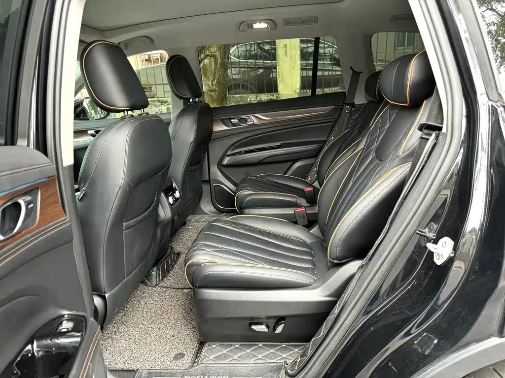 Ford Equator — миниатюра 2