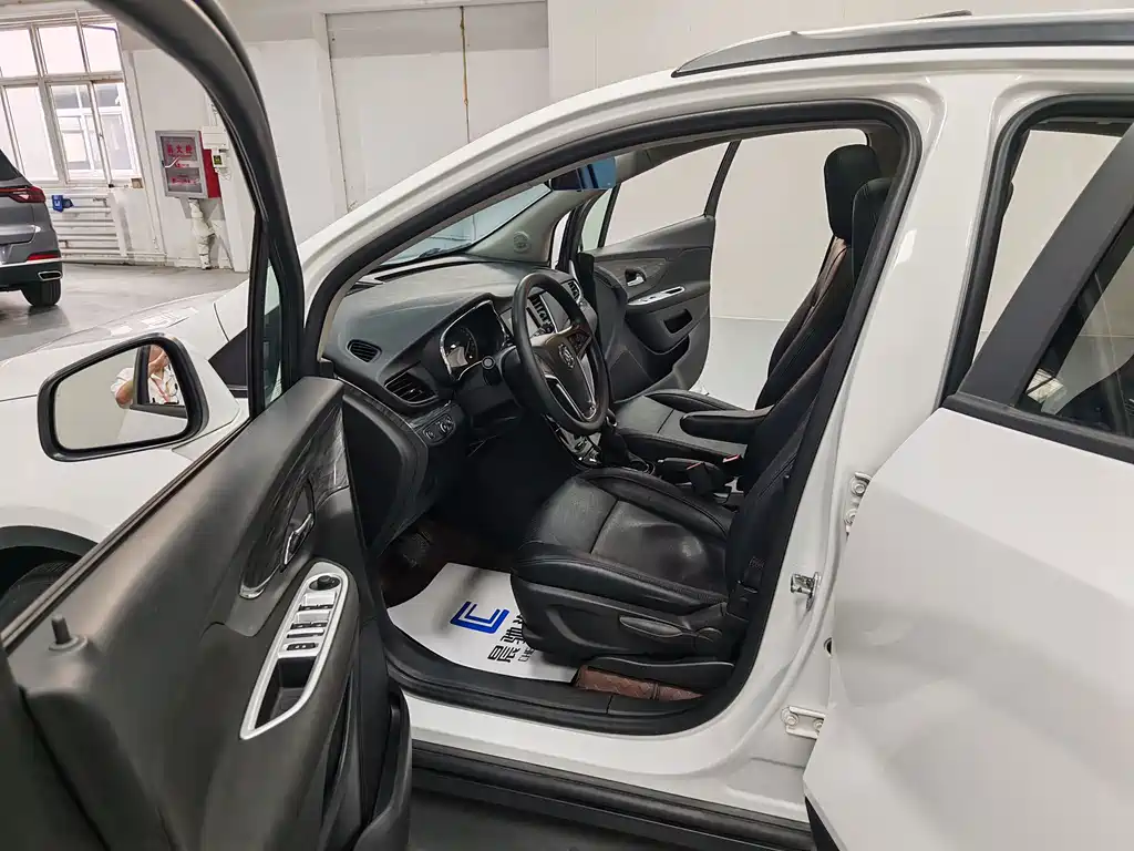 Buick Encore — миниатюра 8