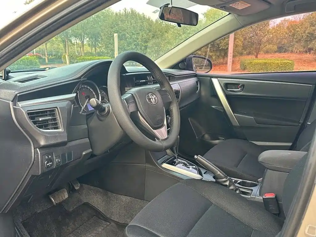 Toyota Corolla — миниатюра 8