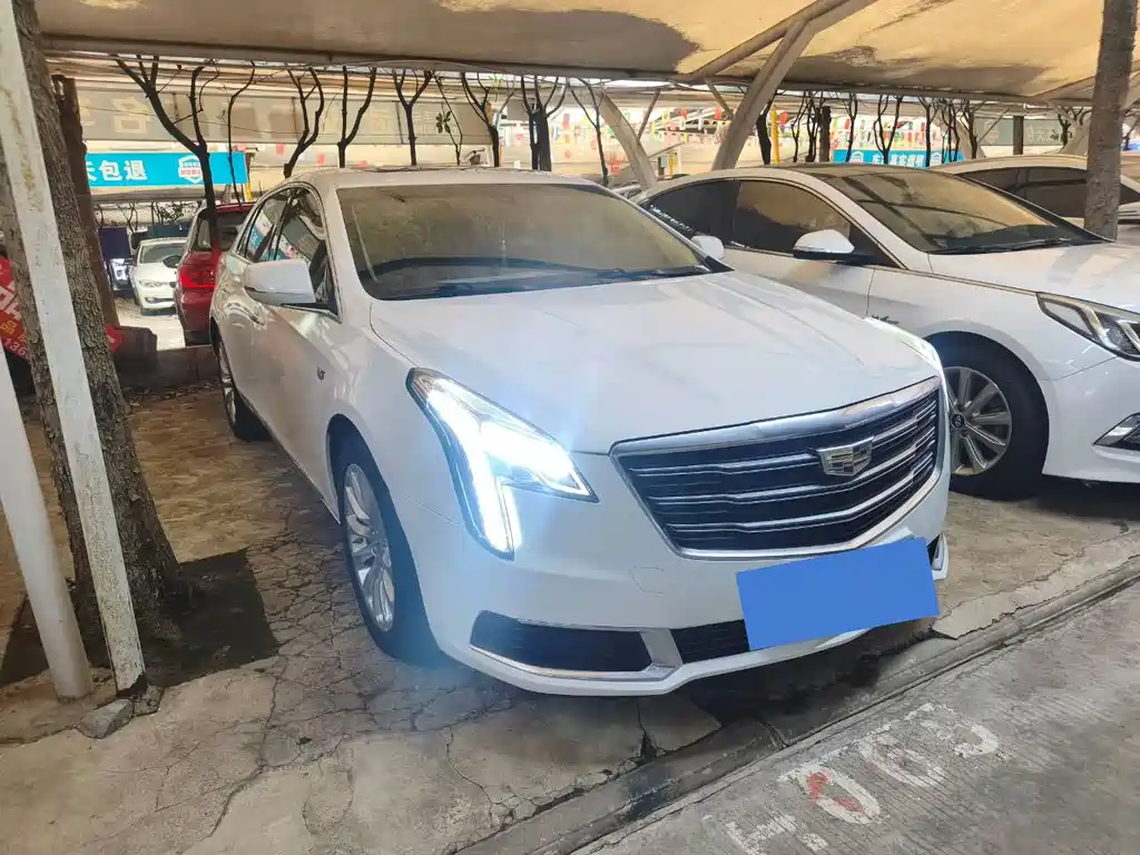 Cadillac XTS