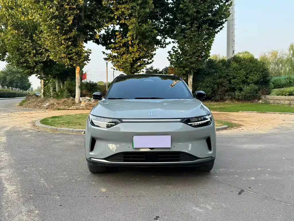 Leapmotor Leapmotor C11 — миниатюра 2