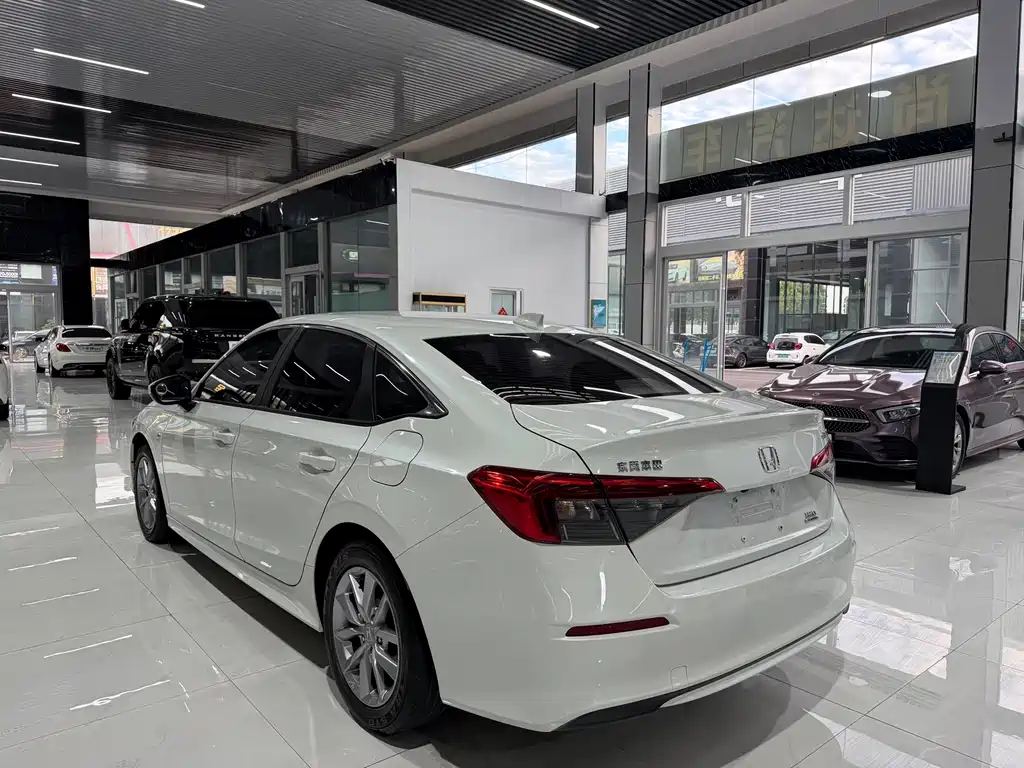 Honda Civic — миниатюра 5