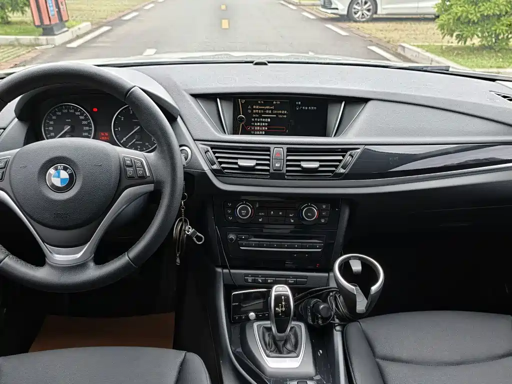 BMW X1 — миниатюра 5