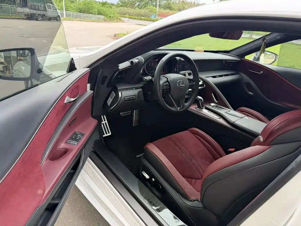 Lexus LC — миниатюра 9