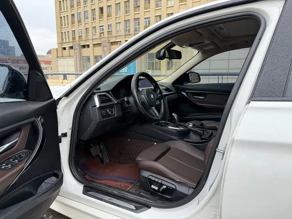 BMW 3 Series — миниатюра 4
