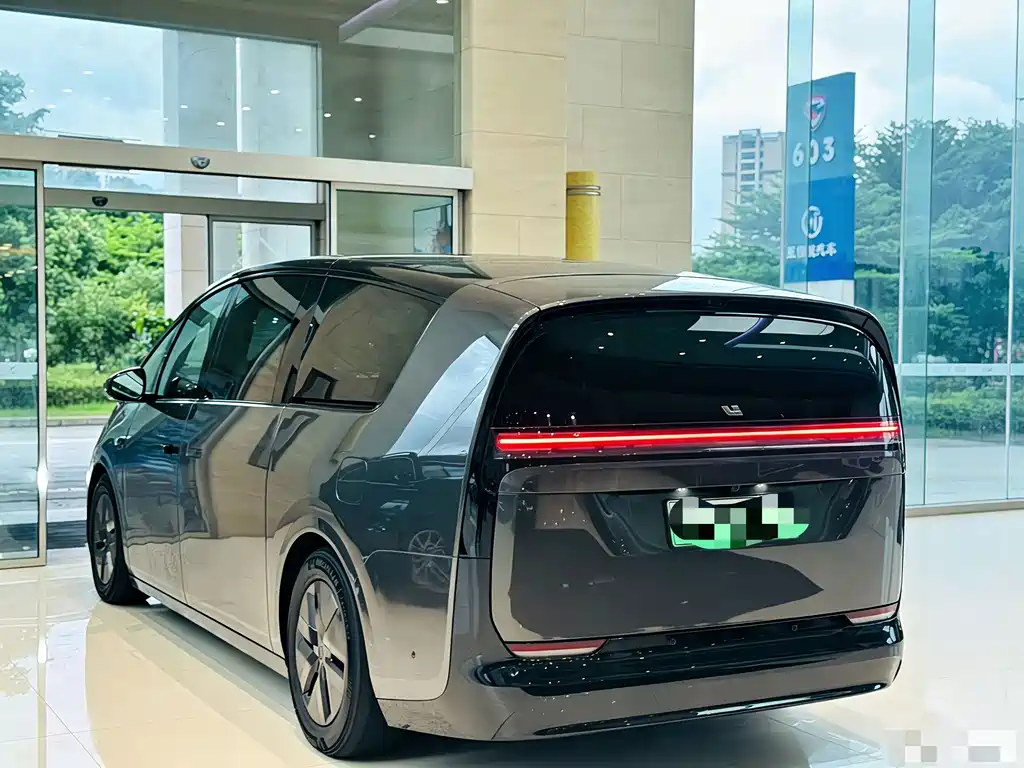 Li Auto Li MEGA — миниатюра 7
