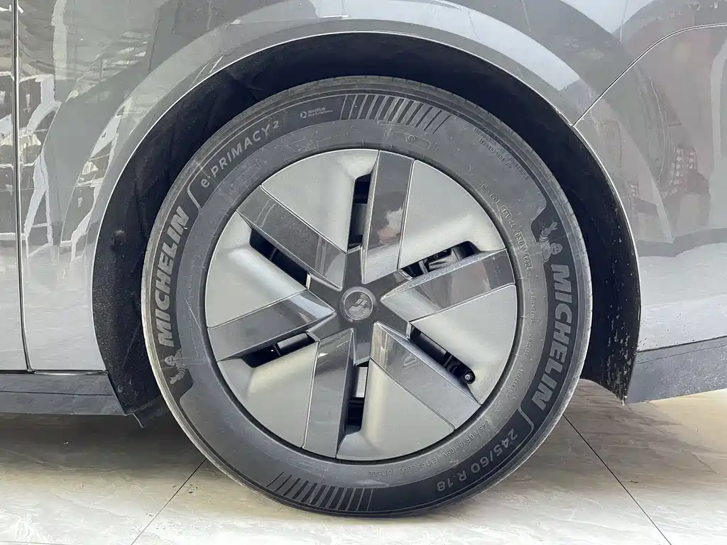 Li Auto Li MEGA — миниатюра 28