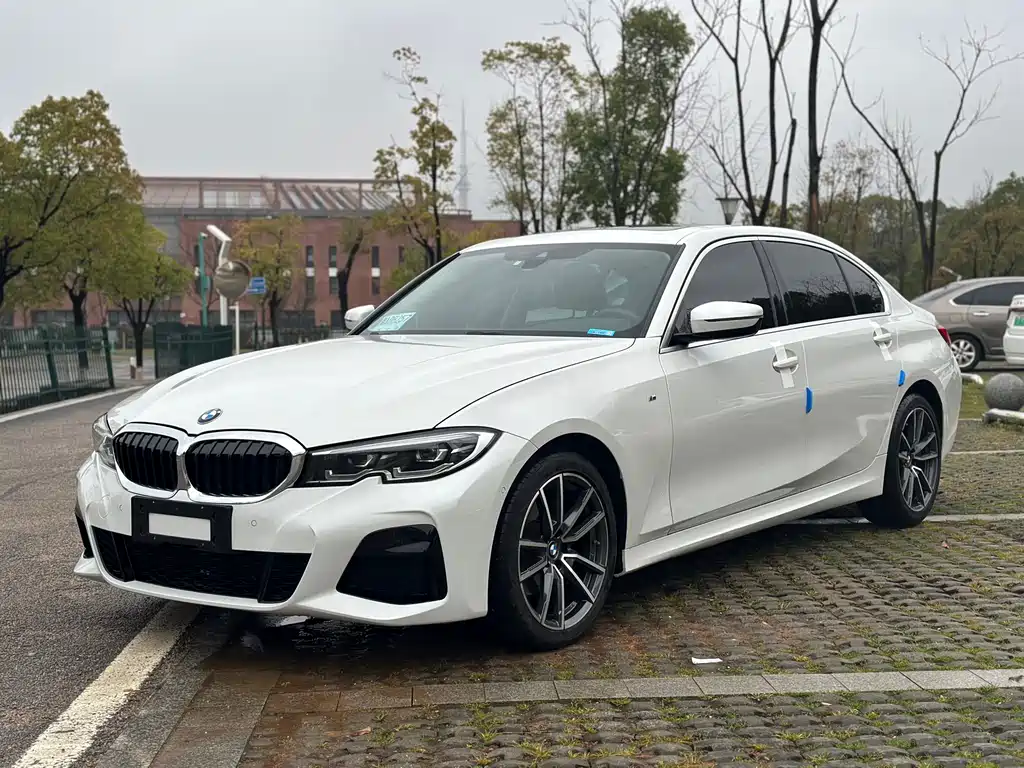 BMW 3 Series 2022
