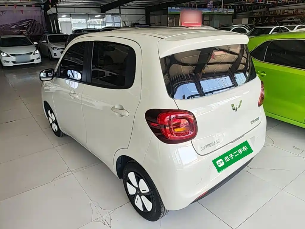 Wuling MINIEV — миниатюра 5