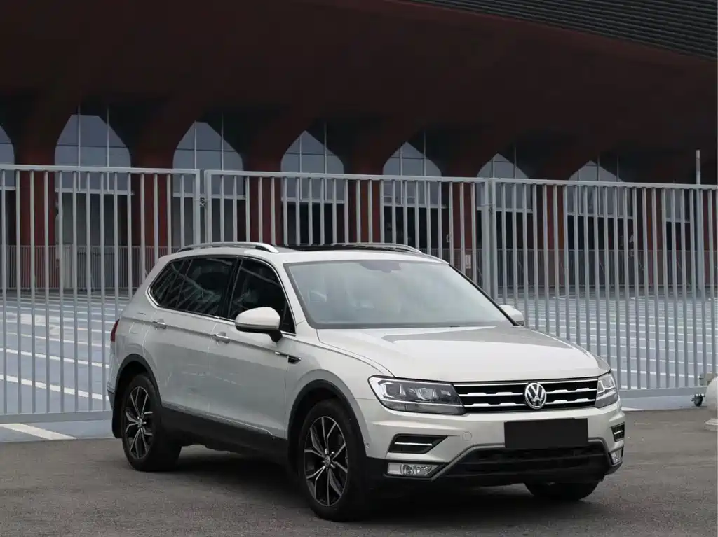 Volkswagen Tiguan L — миниатюра 3