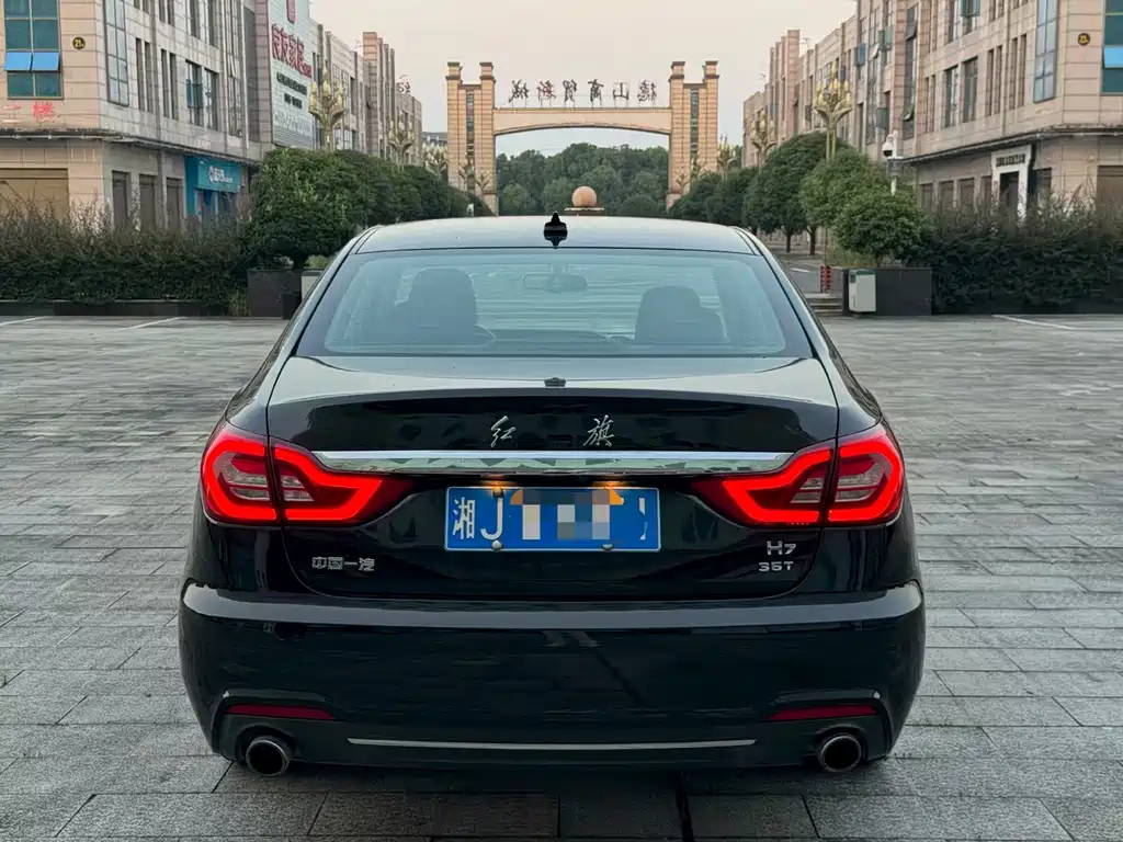Hongqi Hongqi H7 — миниатюра 8
