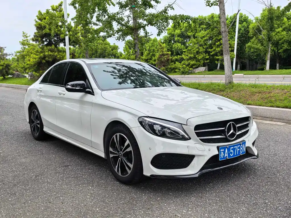 Mercedes-Benz C-Class — миниатюра 3